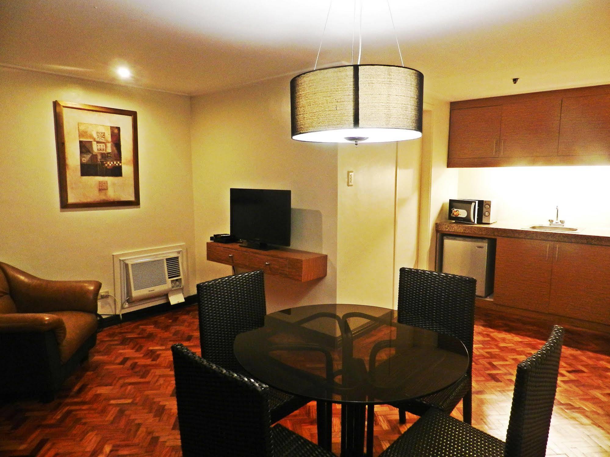 Salcedo Suites Makati City Eksteriør bilde