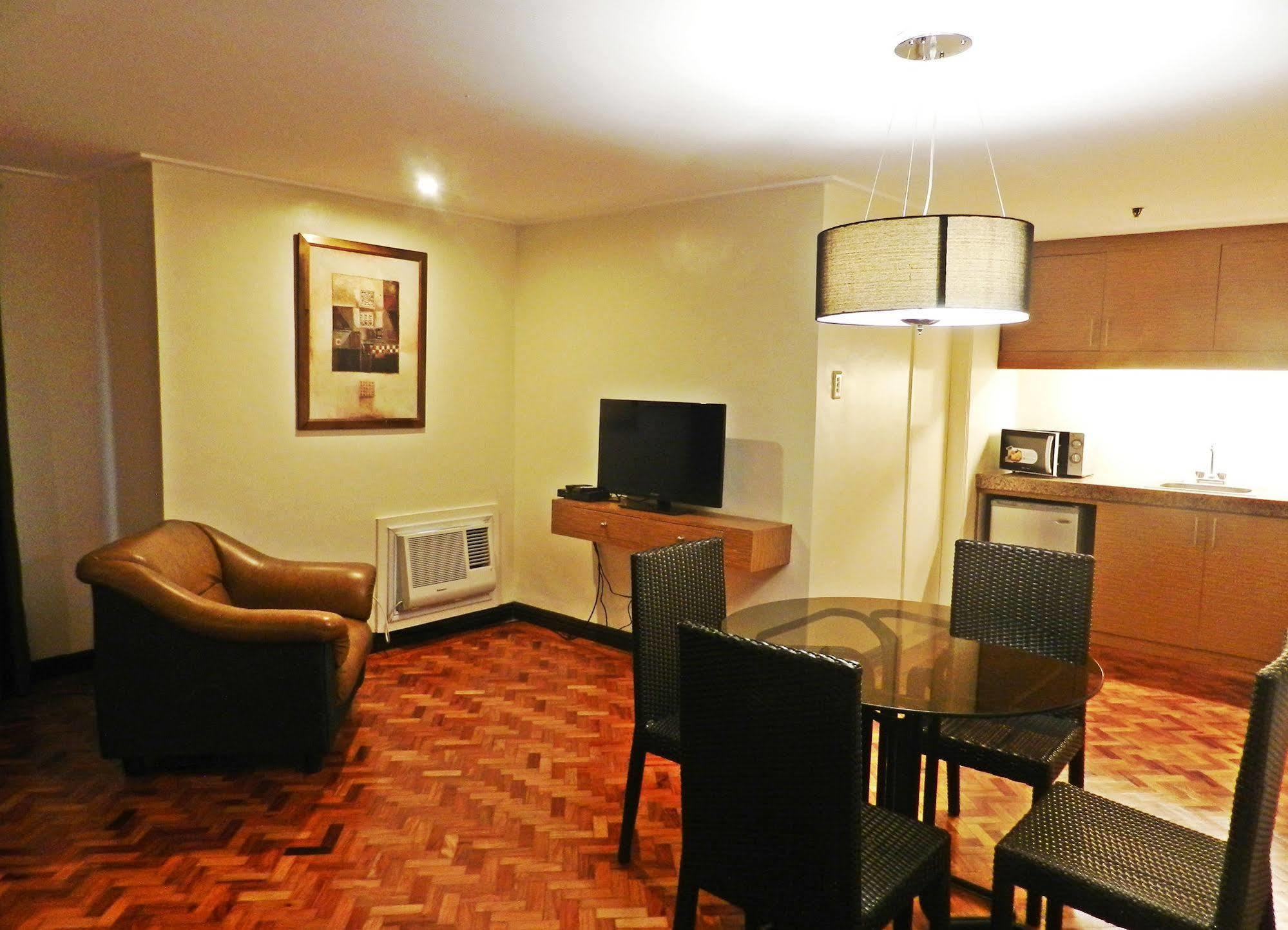 Salcedo Suites Makati City Eksteriør bilde