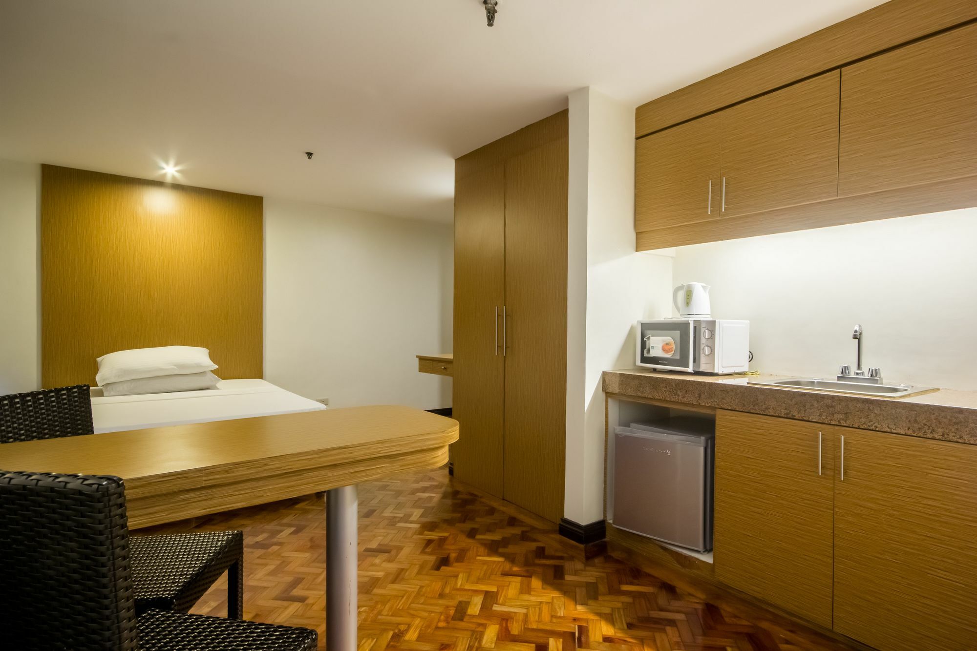 Salcedo Suites Makati City Eksteriør bilde
